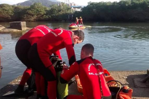 Ele pescava com a 

mãe na tarde da última segunda, quando caiu na água