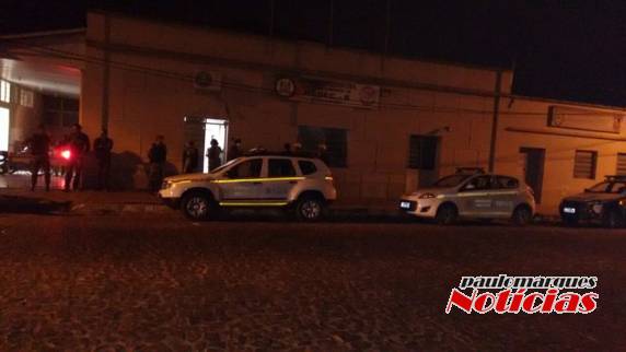 Policiais permaneceram no quartel por conta de 

sete veículos sem condição legal