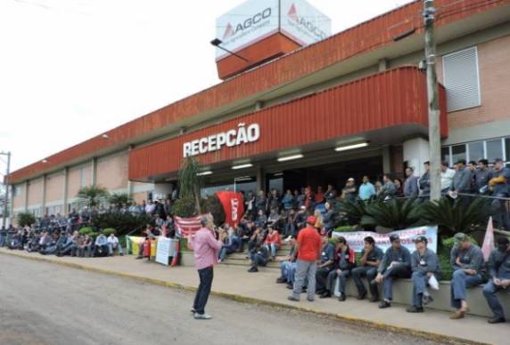 Categoria pede 

aumento de 8,34%, patronal oferece 5,34% retroativo a maio e restante em novembro