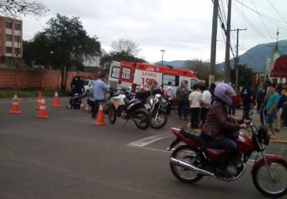 Vítima foi atingida por motocicleta na Avenida Borges de 

Medeiros