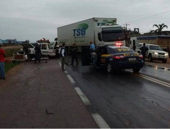 Vítima da 

colisão é um motociclista que ainda não foi identificado