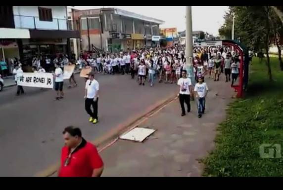 Ato precedeu a missa de sétimo dia da morte de Ronei Wilson Jurkfitz Júnior