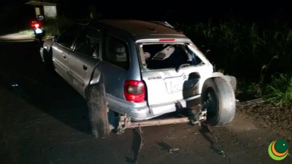 Após causar o acidente, o motorista 

fugiu a pé do local