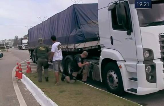 Aditivo Arla 32, obrigatório em veículos a diesel, evita fumaça tóxica