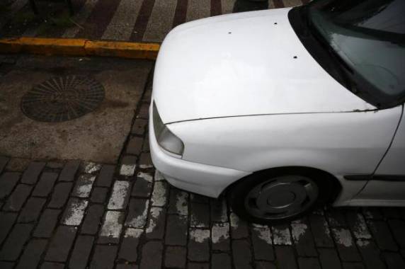 Infração passa de leve para grave para quem utilizar indevidamente vagas para idosos e deficientes