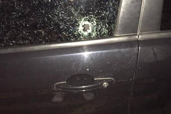Jô e Maílson haviam saído de um restaurante quando foram alvos de um disparo