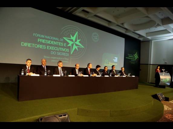 Nossa cooperação é a força para o 

crescimento é o tema do evento
