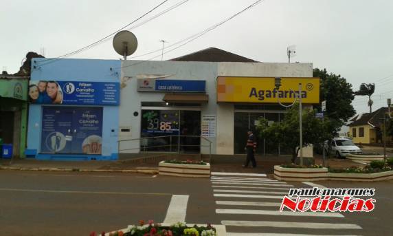 O roubo ocorreu no final da tarde desta segunda-feira