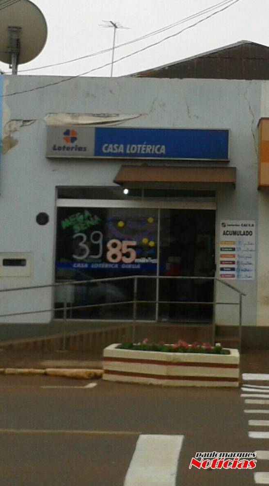 O roubo ocorreu no final da tarde desta segunda-feira