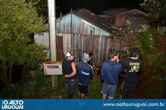 Foram utilizadas armas de fogo e armas brancas no ataque que deixou um homem morto e quatro pessoas feridas em Frederico Westphalen