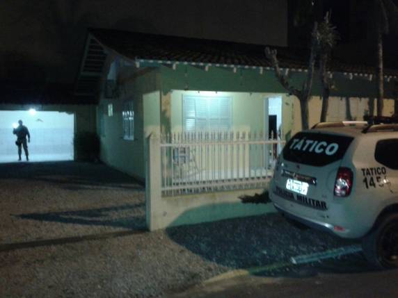Elementos possuíam diversos equipamentos usados no esquema