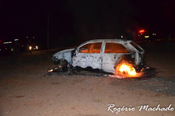 Policiais da Brigada 

Militar localizaram o automóvel