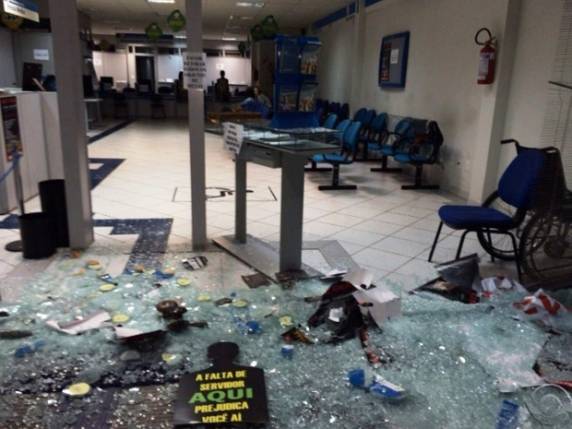 Segundo Polícia 

Civil, ele não foi atendido por causa da greve