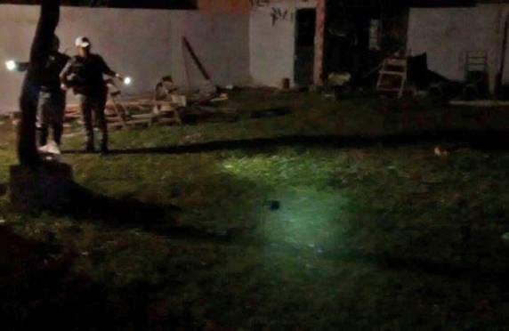 Ele foi atingido com diversos disparos 

de arma de fogo