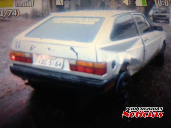 A colisão envolveu dois automóveis