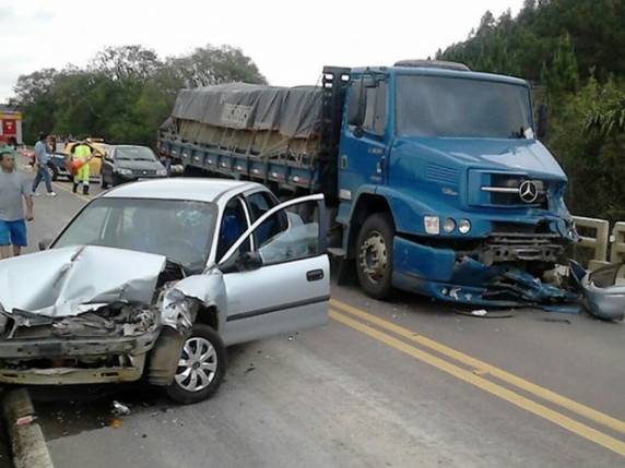 Acidente ocorreu na BR-116 em Papanduva, no Norte catarinense