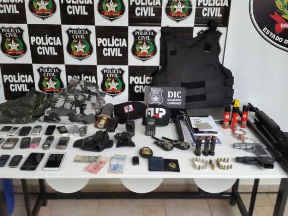 Polícia diz que ele participava de ações policiais e desviava apreensões