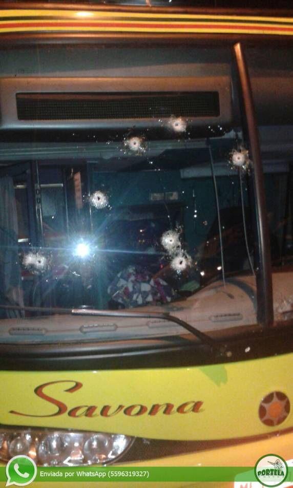 Um empresário de Três de Maio estava entre os passageiros, e foi 

atingido por bandidos com uma coronhada de revólver