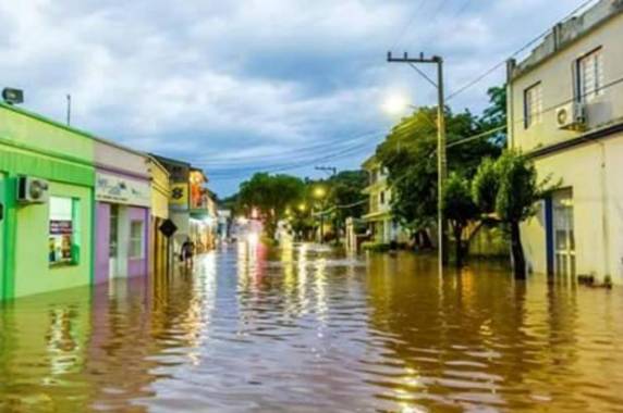 Deve voltar a chover 

forte no domingo no Rio Grande do Sul