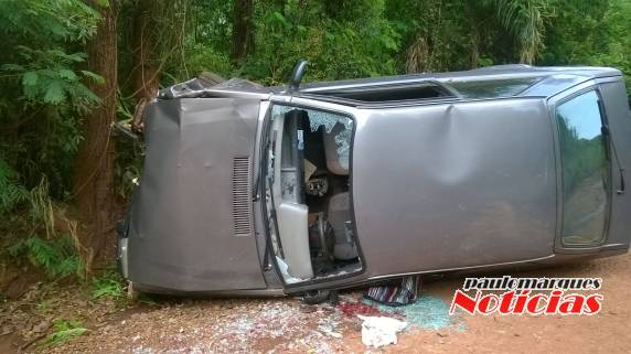 Acidente aconteceu na manhã desta 

quinta-feira