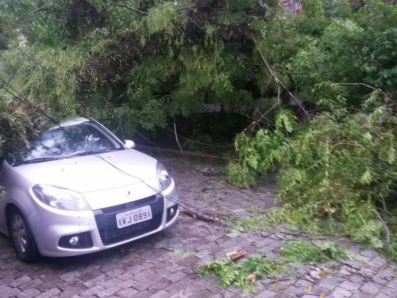 Jovem de 24 anos chegava em sua casa, na Zona Norte de Porto Alegre