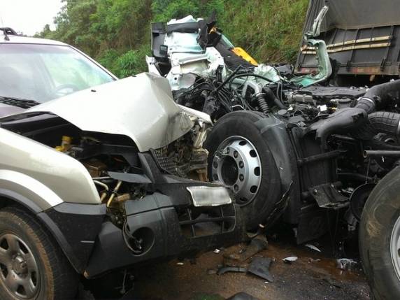 Acidente ocorreu na tarde desta quinta (15) na BR-282, em Xaxim