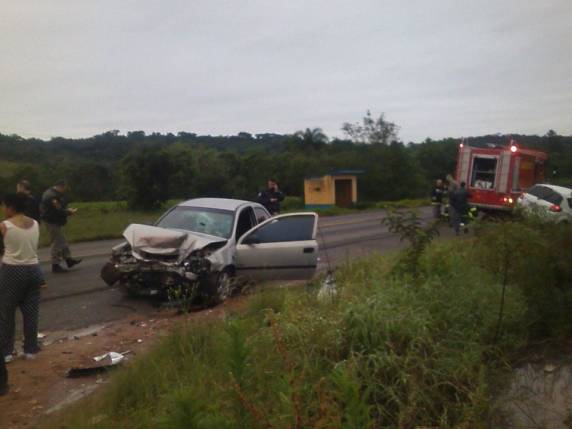 Acidente frontal ocorreu no KM 161 da BR-471