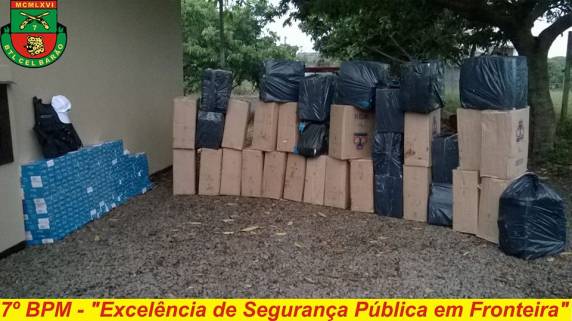 Um veículo foi abordado nesta manhã