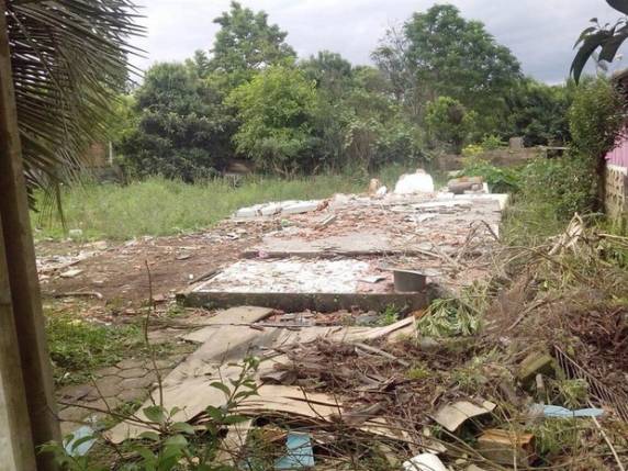 Mulher de 51 anos diz que imóvel foi destruído sem autorização