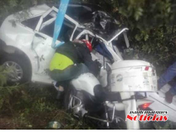 O motorista de um Fia Uno morreu no hospital em Santo Ângelo