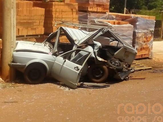 Acidente aconteceu durante a tarde desta sexta-feira
