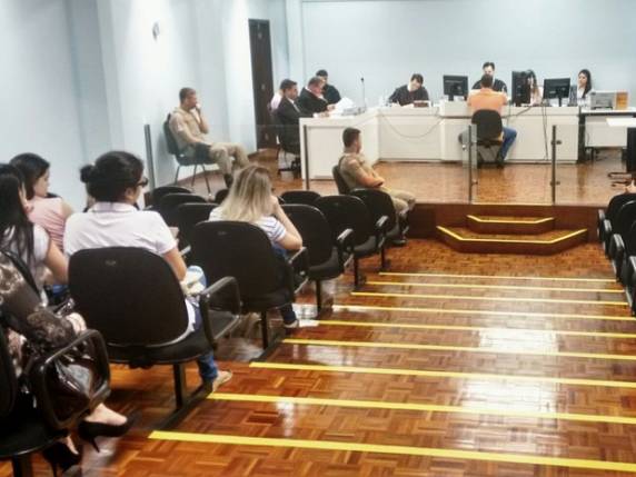 ulgamento durou mais de nove horas nesta terça-feira (15) no município