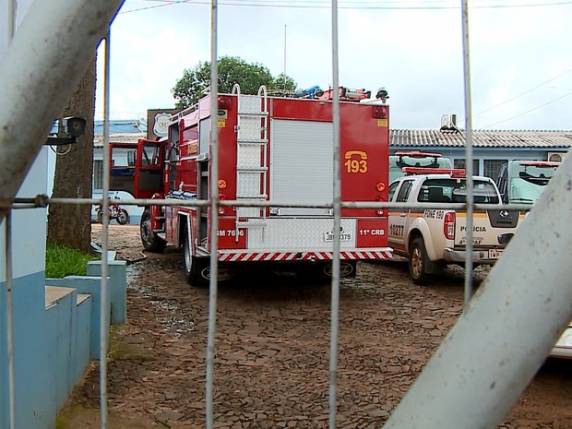 Colchões foram incendiados e um preso ficou ferido