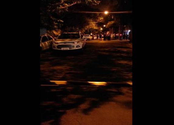 A tentativa de roubo aconteceu próximo a uma confraternização de policiais civis