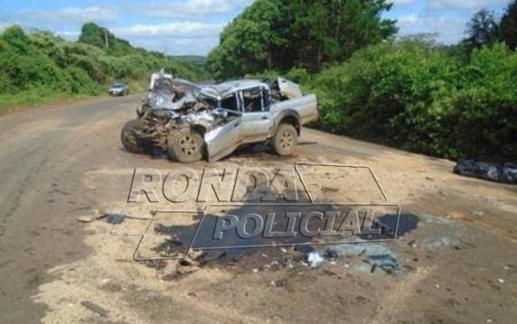 No ônibus, que ia de Joaçaba a Curitiba, estavam 22 passageiros e cinco 

tiveram ferimentos leves