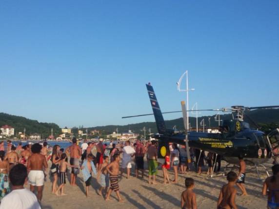 De acordo com bombeiros, camaroeiro estaria próximo à área de banhistas