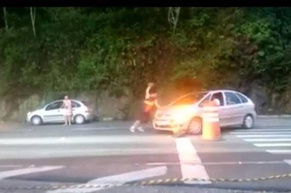 A prefeitura ainda não tem certeza da origem do vídeo, que foi gravado de dentro do posto