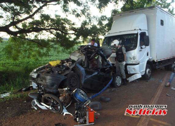 Engavetamento envolve cinco veículos e deixa duas pessoas mortas na BR 472 em Santa 

Rosa; VEJA VÍDEO