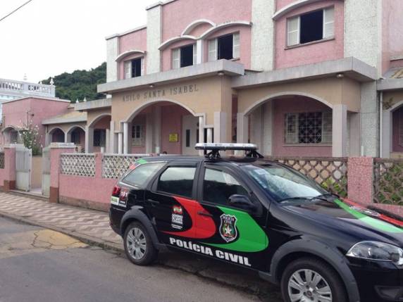 Em depoimento nesta 

segunda (29) em SC, religiosa negou agressões
