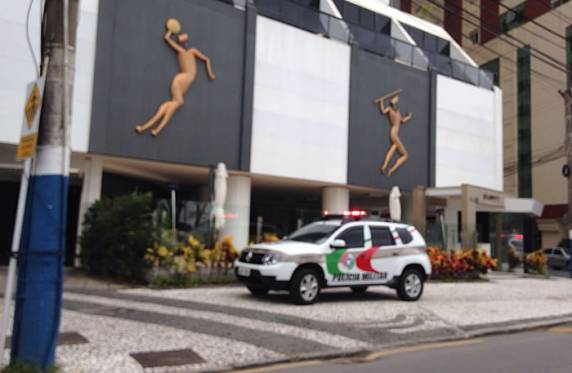 Vítima residia no edifício com a sua esposa