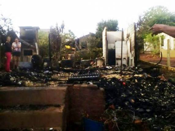Fogo atingiu a casa onde elas moravam no Bairro São Fernando