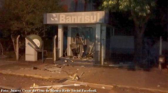 Veículo 

utilizado para fuga foi incendiado na BR-285