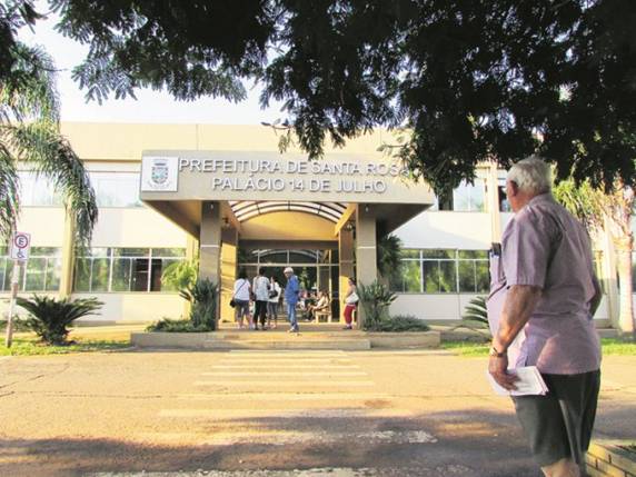 Servidores usufruem de horário reduzido desde setembro do ano passado