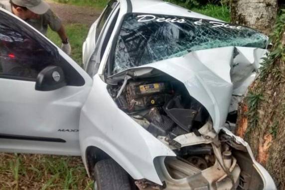 Robson 

Felipe Melo Pivotto, 19 anos, não tinha CNH e havia pegado o carro escondido dos pais