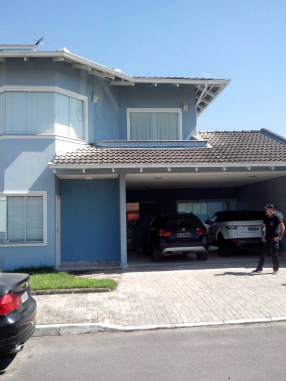 Polícia Civil afirma que Gilmar Rottini, de 

Joinville, está por trás de ataques a bancos no Meio-Oeste.