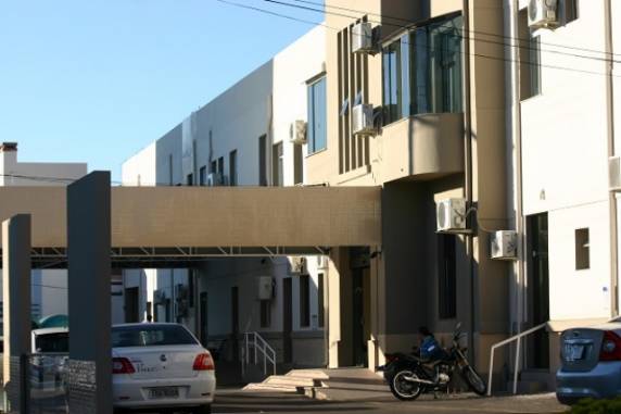Estelionatário exige dinheiro de parentes de pacientes internados em hospital para exames