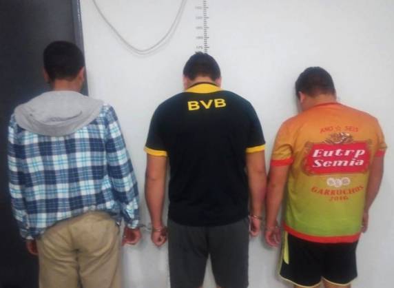 Objetos e dinheiro foram recuperados