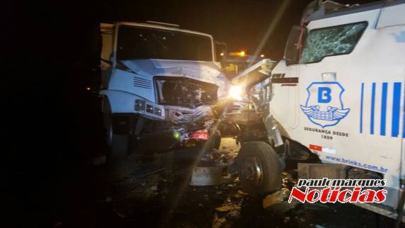 Grupo Rodoviário de 

Vacaria e Brigadas de Flores e Antônio Prado atendem a ocorrência