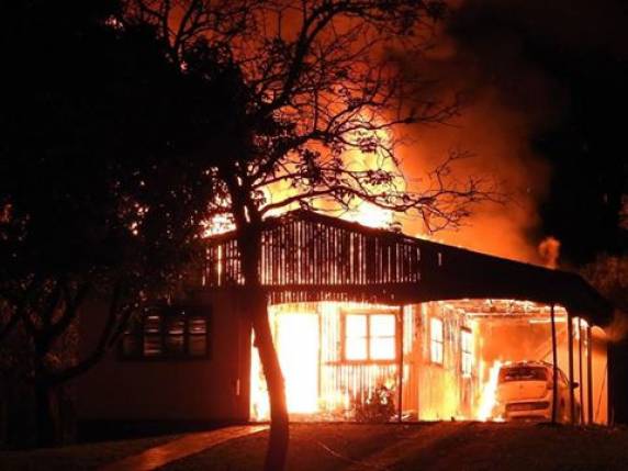 Há suspeita que o incêndio iniciou pela lareira