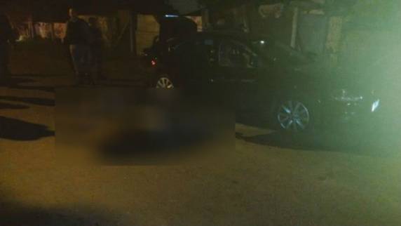 O trio estava em um veículo Jetta em ocorrência de roubo